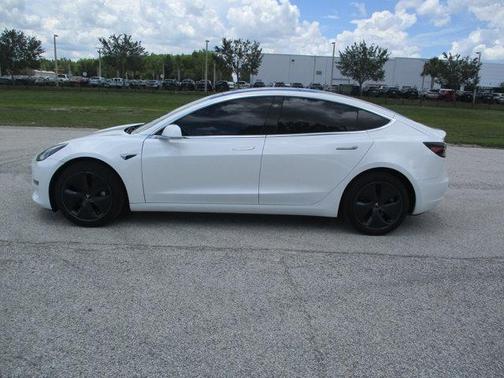 2020 Tesla Model 3 Standard Range Plus