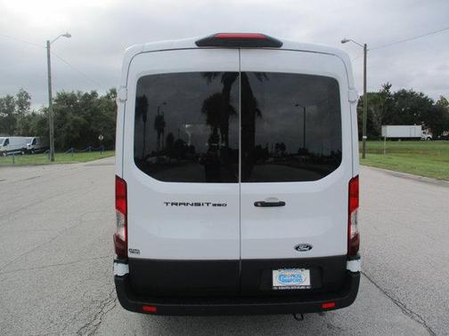 2026 Ford Transit-350 XL