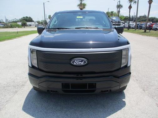 2025 Ford F-150 Lightning XLT