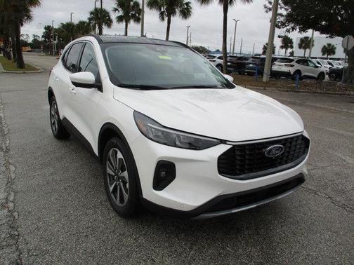 2025 Ford Escape Platinum