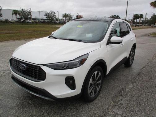 2025 Ford Escape Platinum