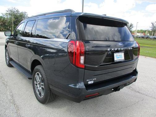 2025 Ford Expedition Max Active 4x2