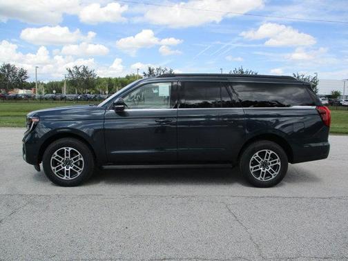 2025 Ford Expedition Max Active 4x2