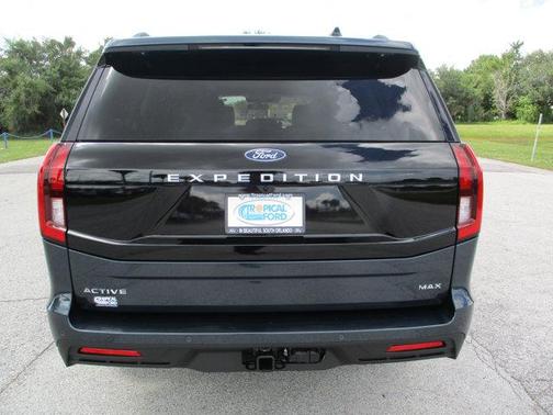 2025 Ford Expedition Max Active 4x2