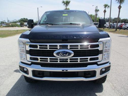 2025 Ford F-350 XLT