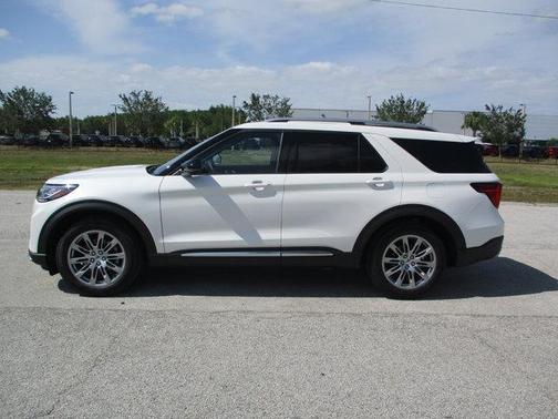 2025 Ford Explorer Platinum