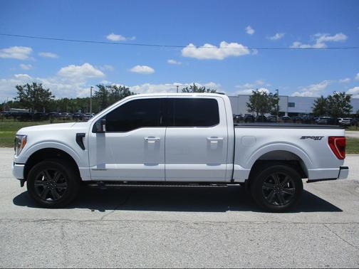 Oxford White 2023 Ford F-150 XLT