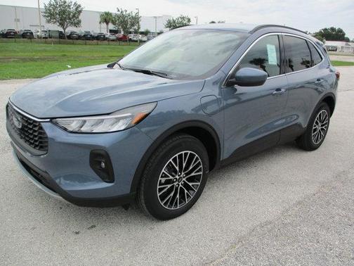 2025 Ford Escape PHEV Base