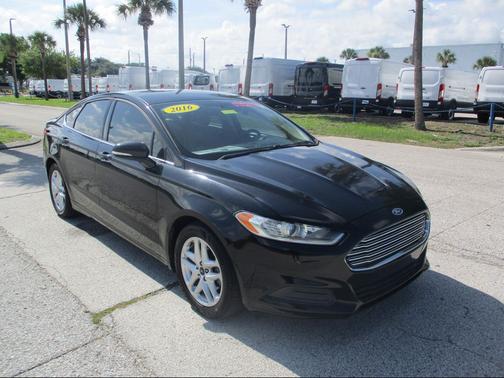 Shadow Black 2016 Ford Fusion SE