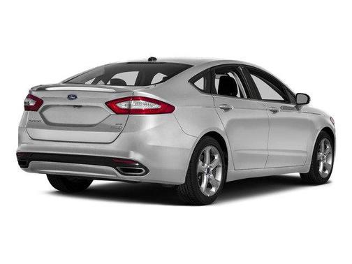 Black 2016 Ford Fusion SE