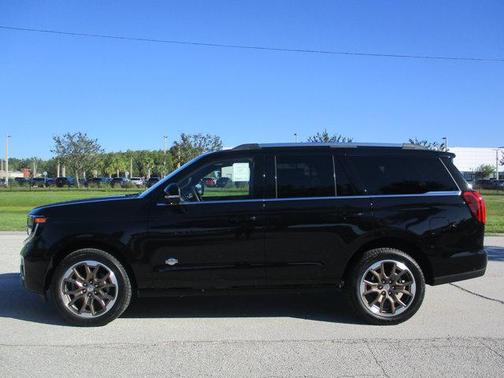 2025 Ford Expedition King Ranch