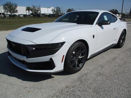 2025 Ford Mustang Dark Horse