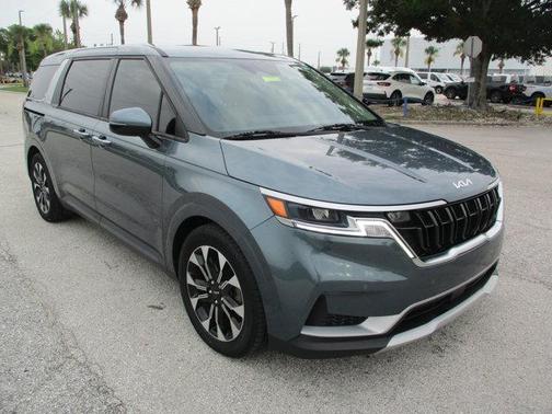2022 Kia Carnival EX