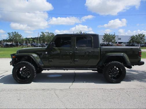 Sarge Green Clearcoat 2021 Jeep Gladiator Sport S