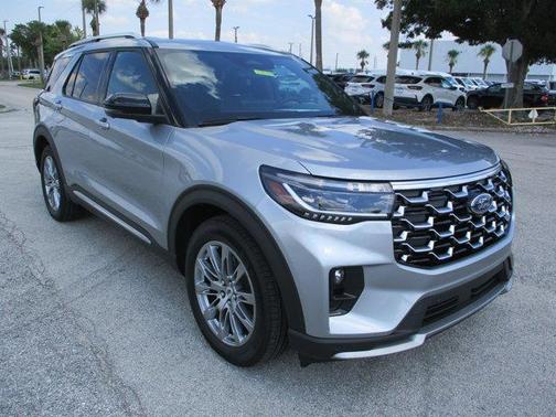 2025 Ford Explorer Platinum