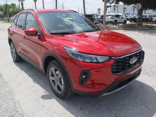 2025 Ford Escape ST-Line Select