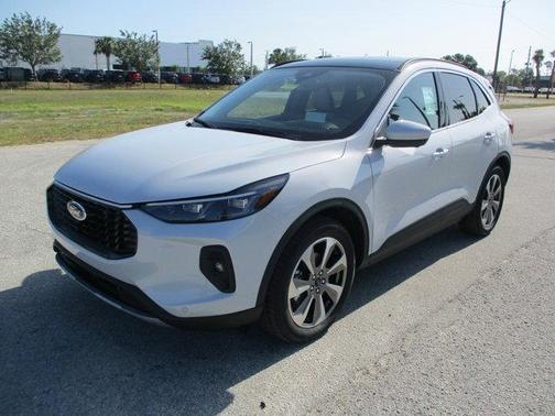 2025 Ford Escape Platinum