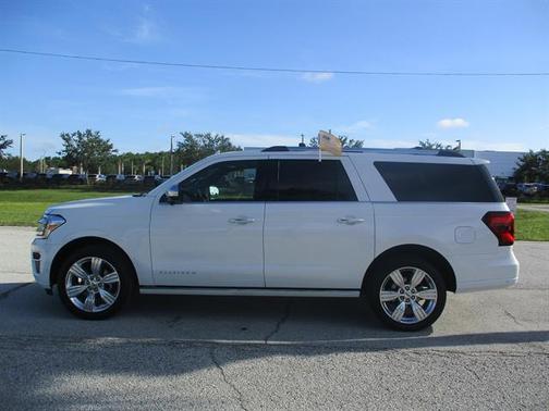 Star White Metallic Tri-Coat 2024 Ford Expedition Max Platinum
