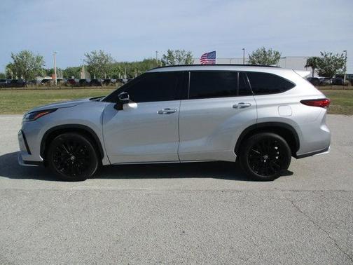 2023 Toyota Highlander XSE