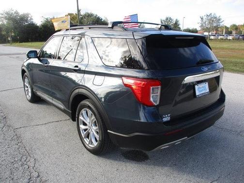 2024 Ford Explorer XLT