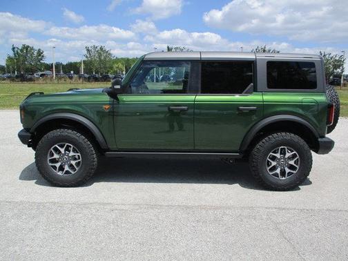 2025 Ford Bronco Badlands