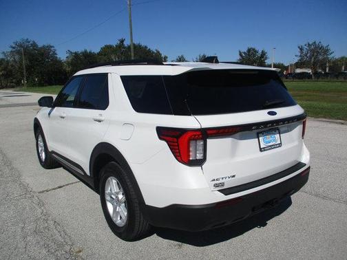 2025 Ford Explorer Active