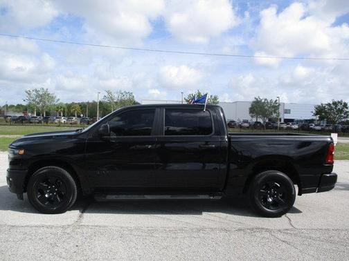 Diamond Black Crystal Pearlcoat 2025 RAM 1500 Tradesman