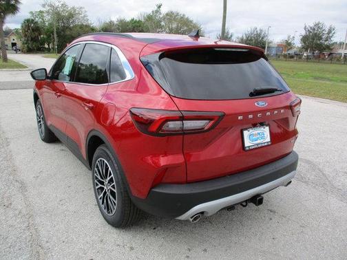 2025 Ford Escape Base