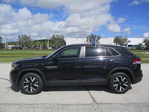 2020 Volkswagen Atlas Cross Sport 2.0T SE