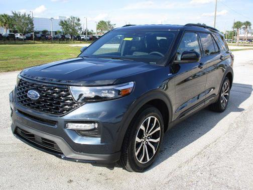 Stone Blue Metallic 2024 Ford Explorer ST-Line
