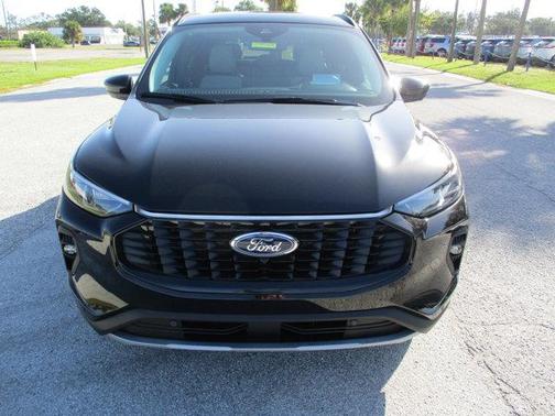 2025 Ford Escape Base