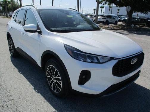 2025 Ford Escape Base