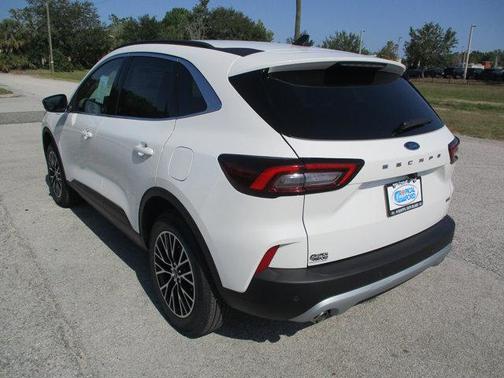 2025 Ford Escape Base