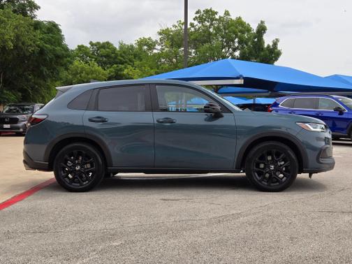 Nordic Forest Pearl 2025 Honda HR-V