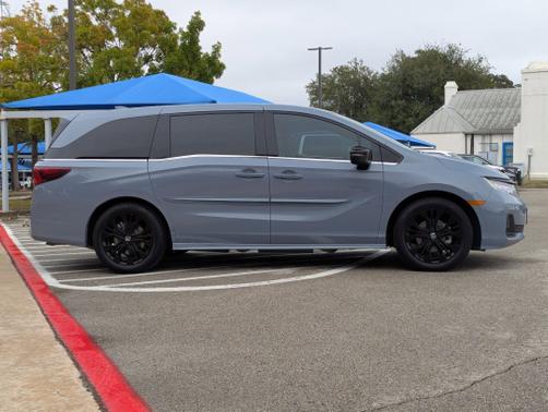 2025 Honda Odyssey 