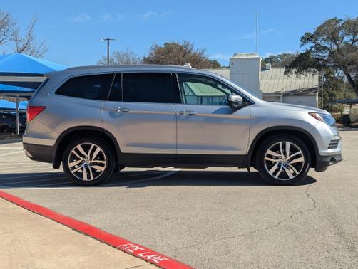 2017 Honda Pilot 