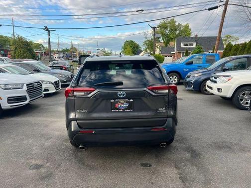 Black 2022 Toyota RAV4 Hybrid XLE