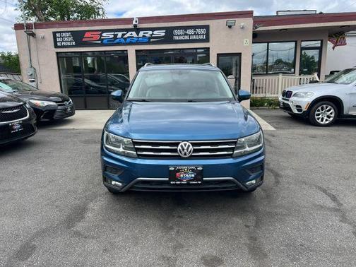 Silk Blue Metallic 2018 Volkswagen Tiguan 2.0T SEL