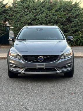 2016 Volvo V60 Cross Country T5