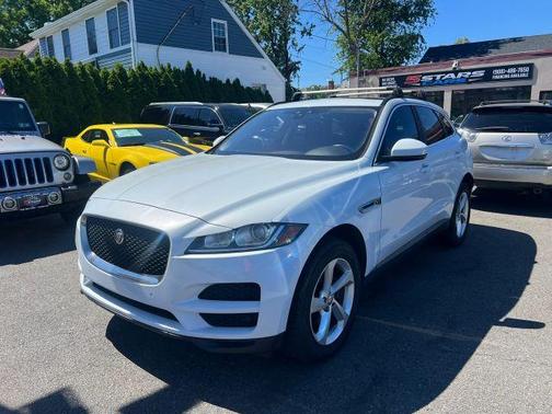 Yulong White 2019 Jaguar F-PACE 25t Premium