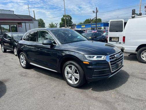 Moonlight Blue Metallic 2018 Audi Q5 2.0T Premium Plus