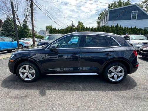 Moonlight Blue Metallic 2018 Audi Q5 2.0T Premium Plus