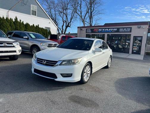 White 2013 Honda Accord EX-L