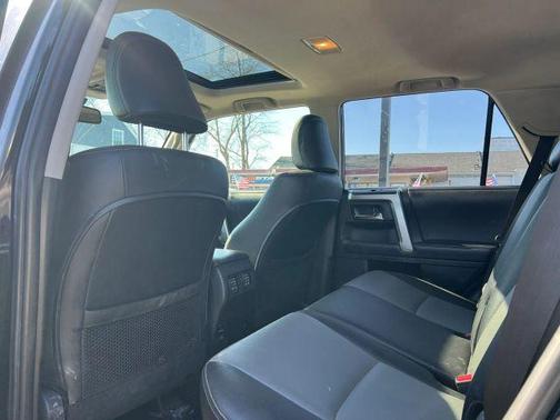 Blue 2014 Jeep Cherokee Limited