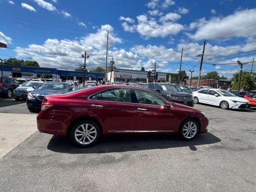 Red 2010 Lexus ES 350