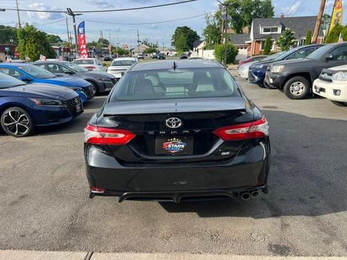 Black 2020 Toyota Camry SE
