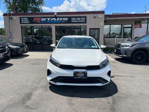 Pearl 2023 Kia Forte LXS