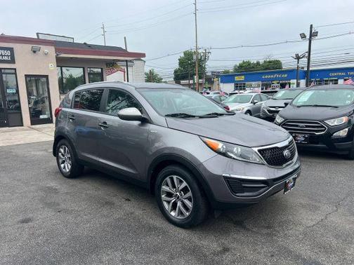 Gray 2016 Kia Sportage LX