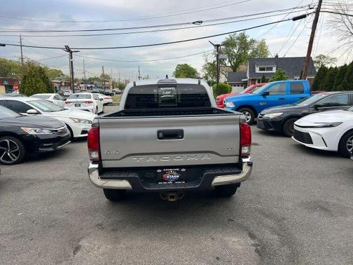 Gray 2020 Toyota Tacoma SR5