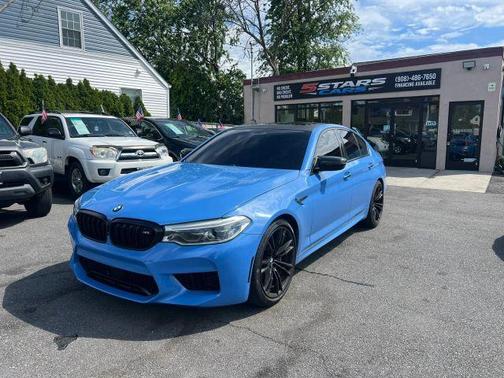 Blue 2018 BMW M5 Base